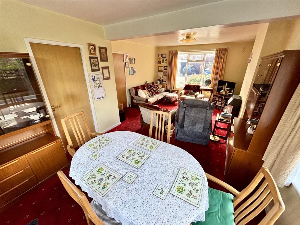 Open Plan Living and Dining Room