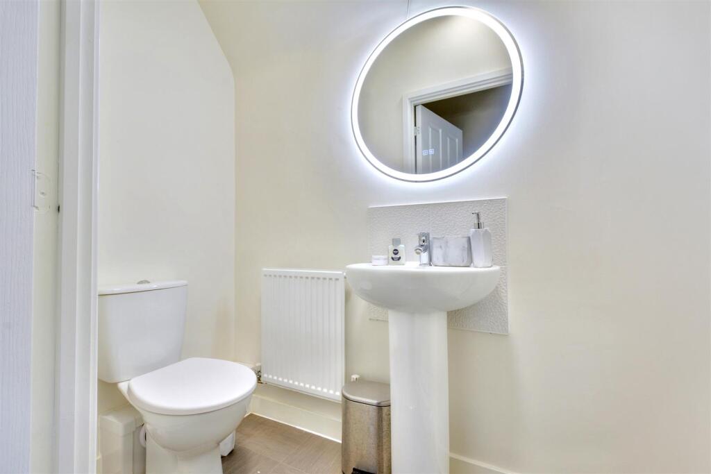 Shower Room.jpeg