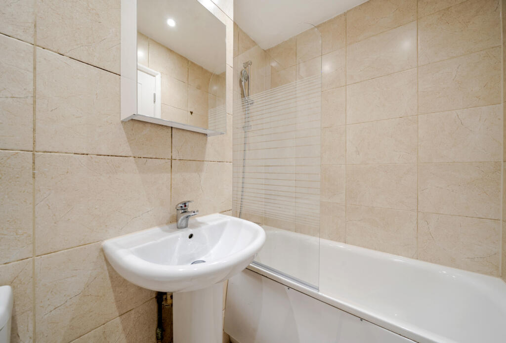 1365826-15-68e7c7...