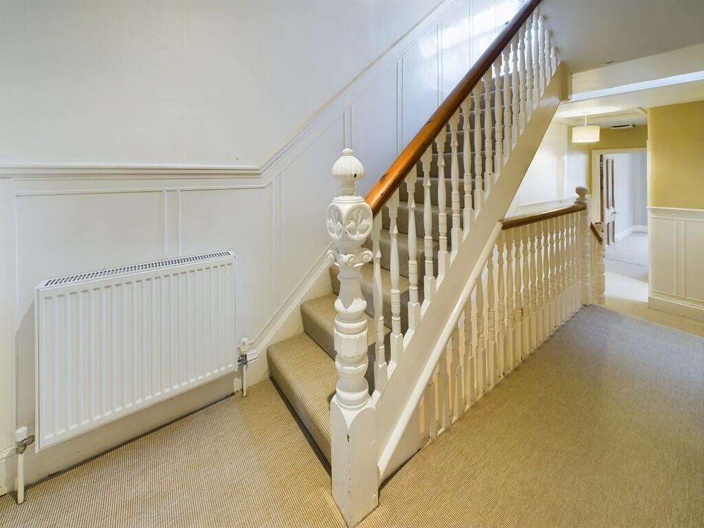 CAM02089G0-PR0387...