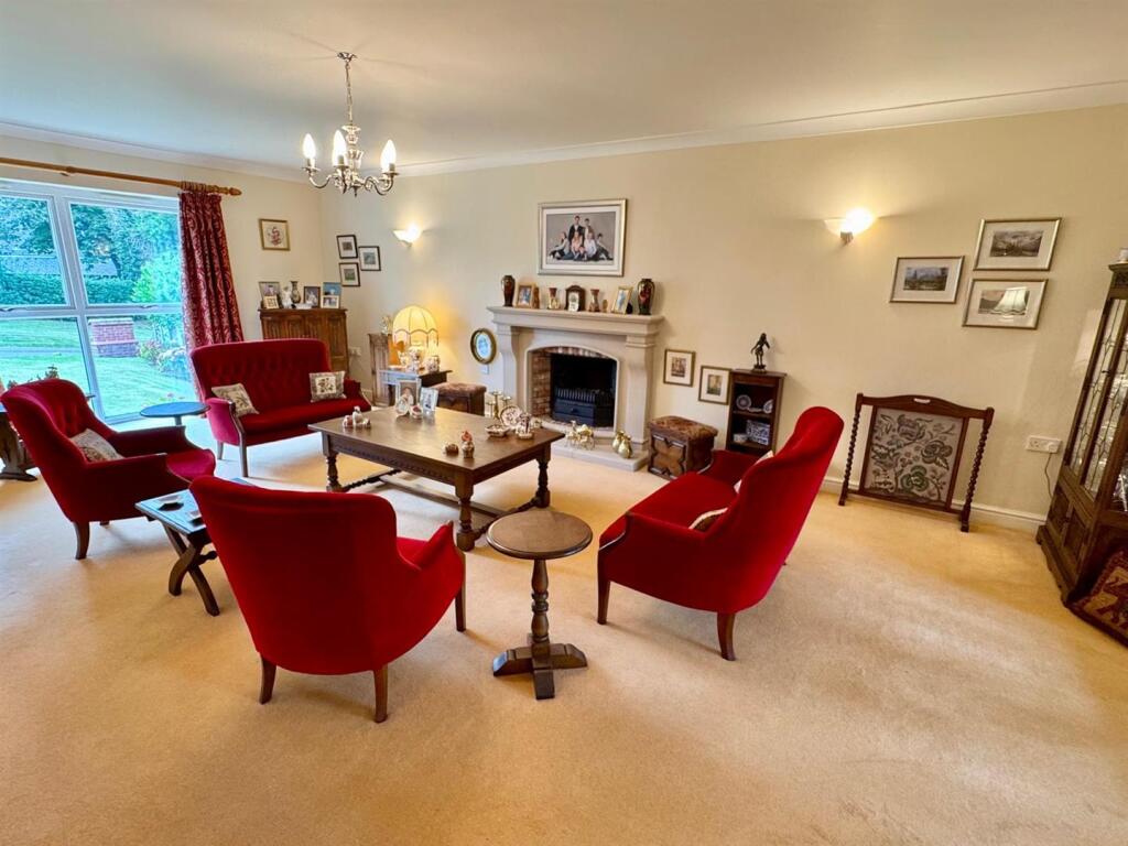 PHOTO-2025-08-12-06-56-38 (12).jpg