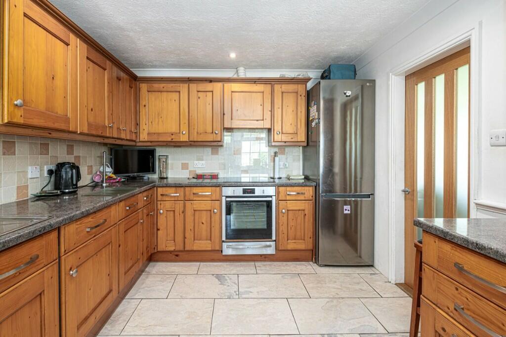 Fitted Kitchen