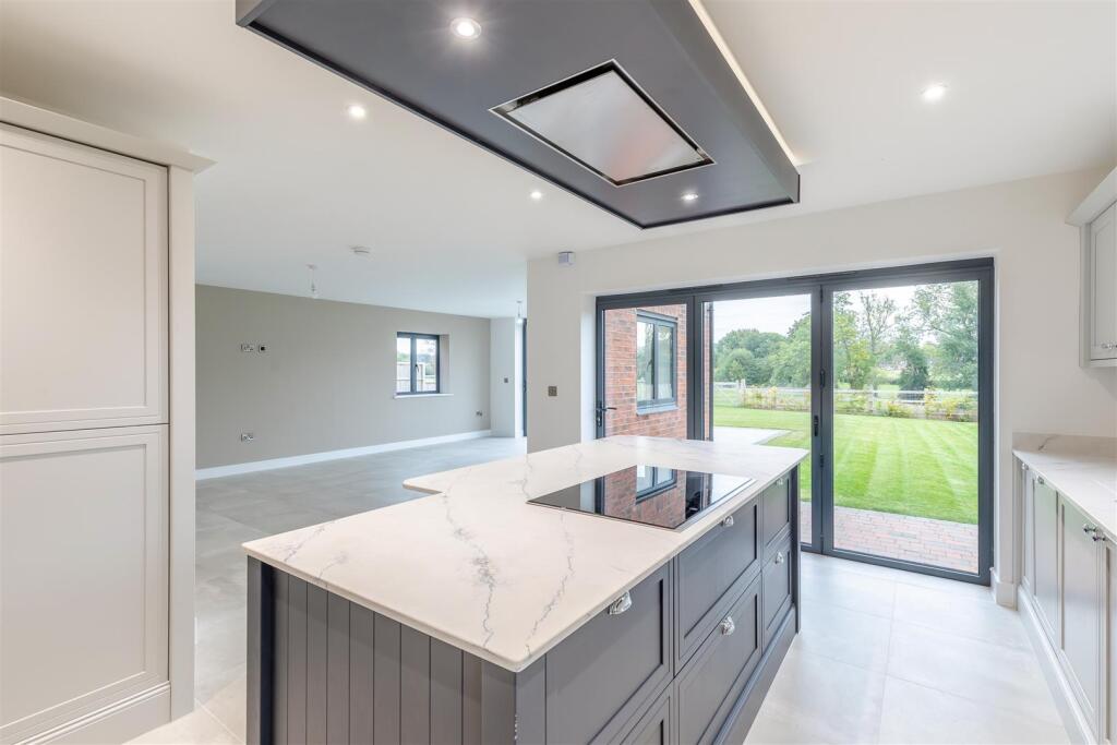Washbrook Lane, LAST REMAINING PLOT