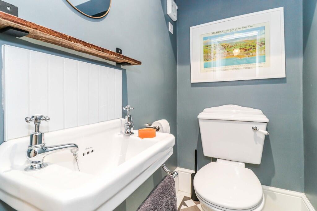 Cloak room