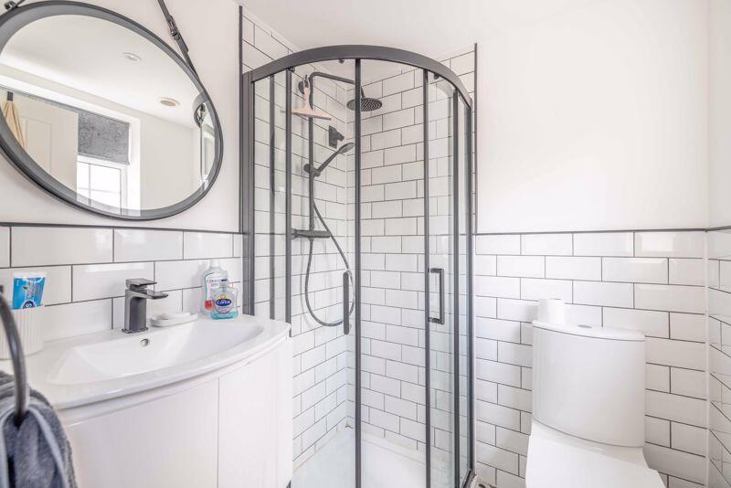 Ensuite Shower room