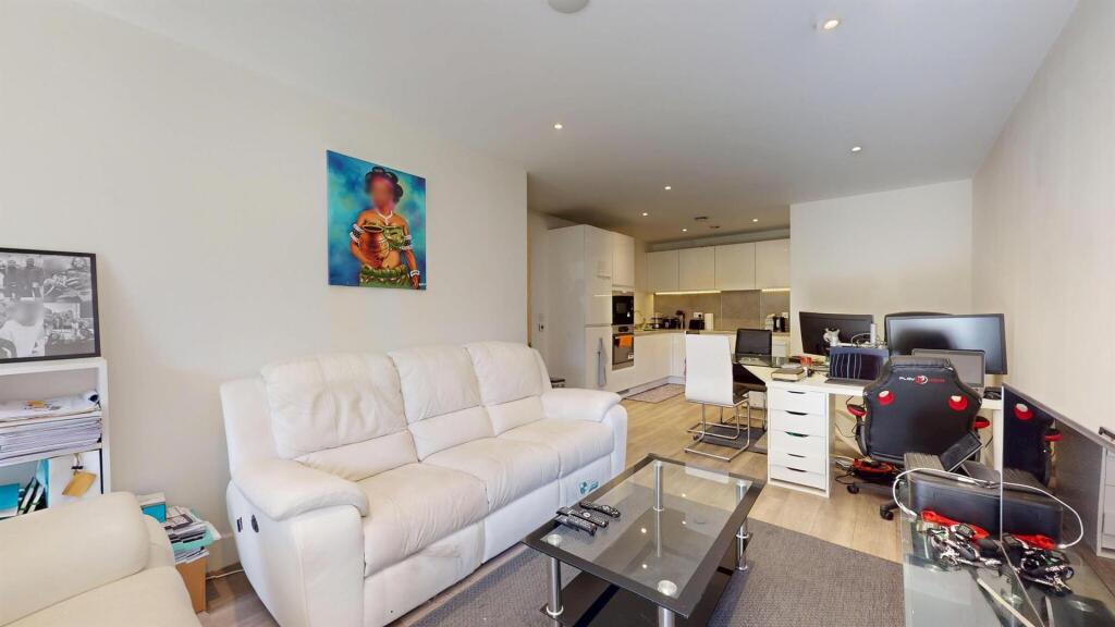 6883acc559179d9ce6fd408c_91be5f7941b37a5a0621e3d6a