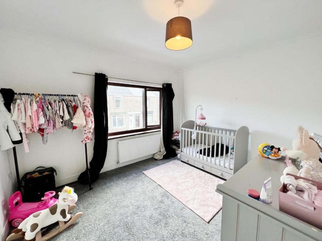 Bedroom 2.jpg