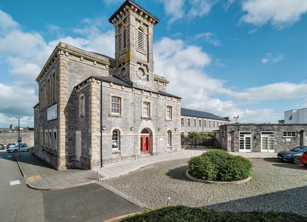 The Court House