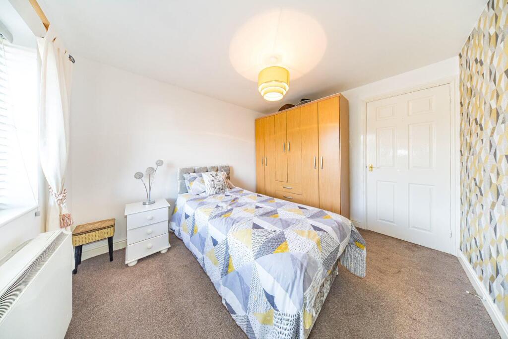 7 Rio Court bedroom 2 2.jpg