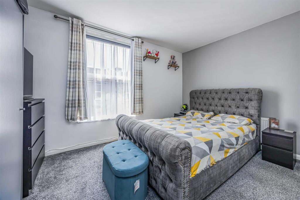 21 Toronto Road, Fratton-Small-PorticoMarketing-So