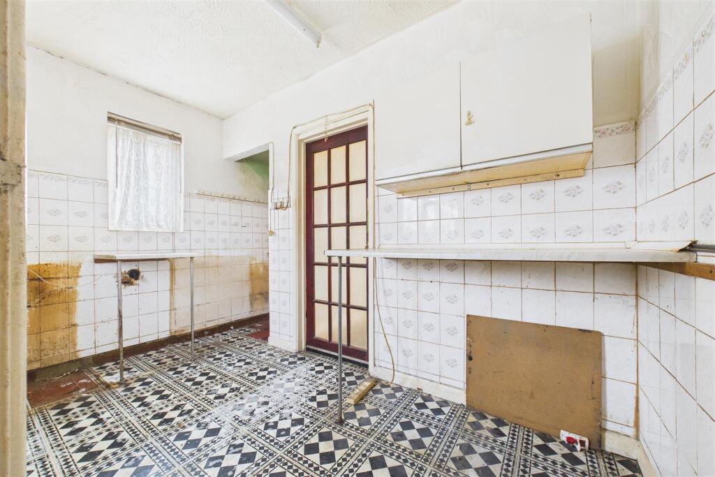 47 Torrington Avenue, Bristol, BS4 1EQ Freehold Se