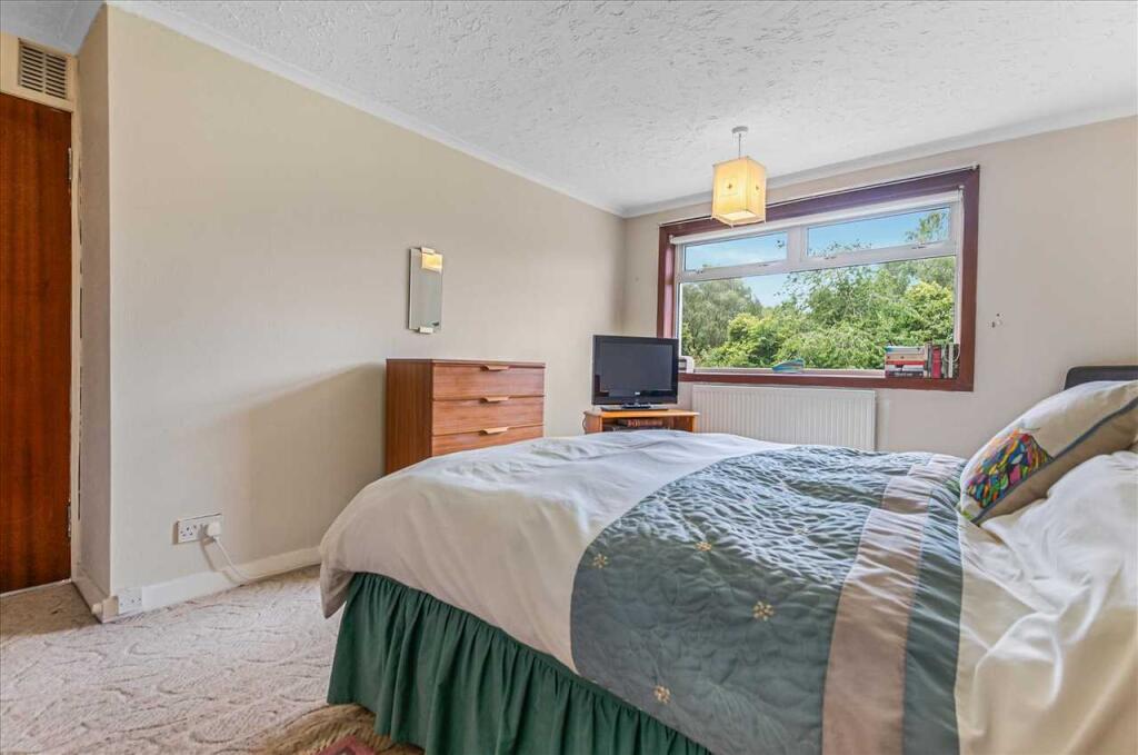 Bedroom One (2)