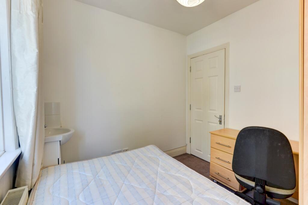 33 Stanmer Villas Bedroom 2 (2)