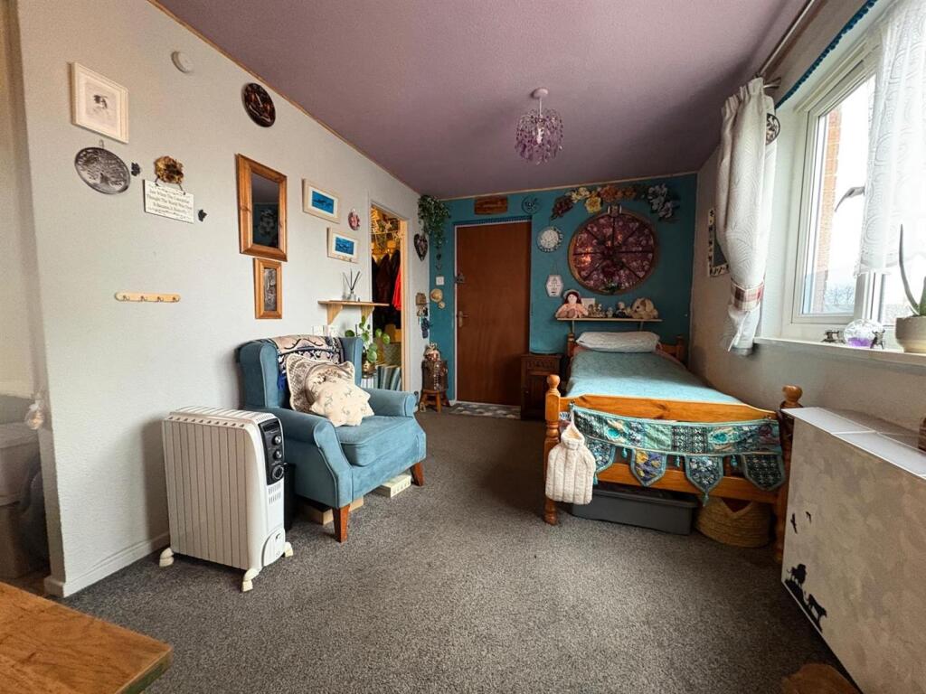 Photo 13-11-2025, 15 15 00 (2).jpg