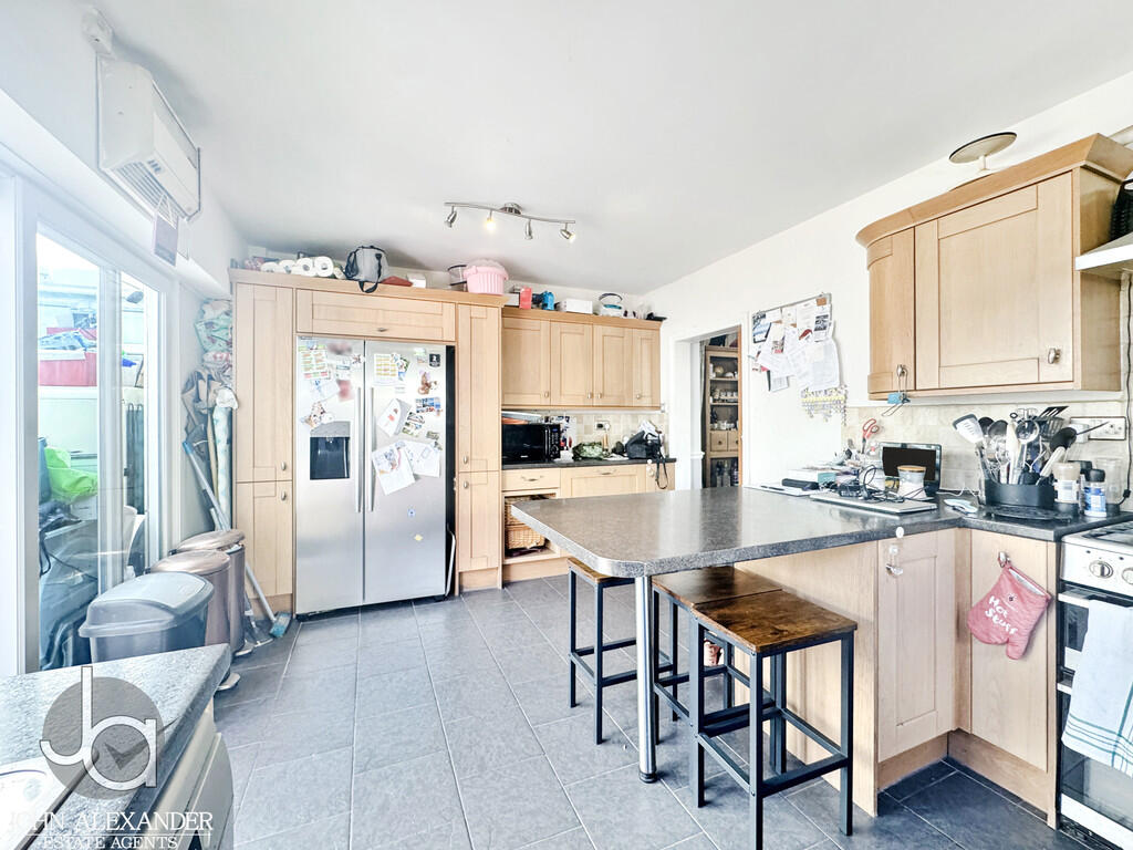 20250912_12023033...