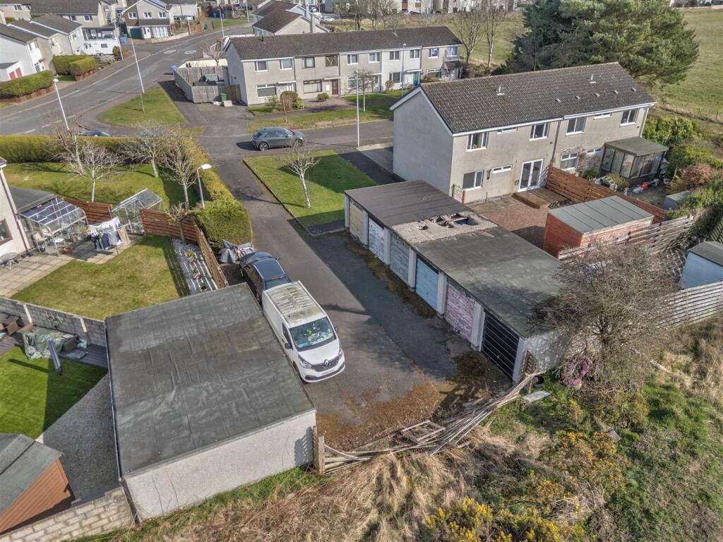 10 McDonald Smith Drive Carnoustie-3.JPG