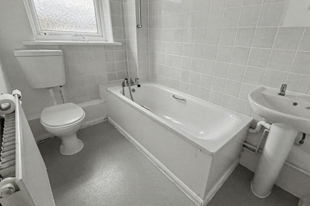 Flat 8, 45 Grove Road, Bexleyheath, DA7 6AX