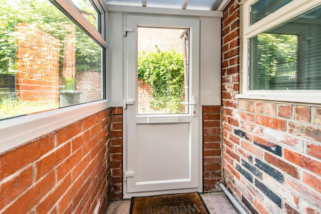 REAR ENTANCE PORCH