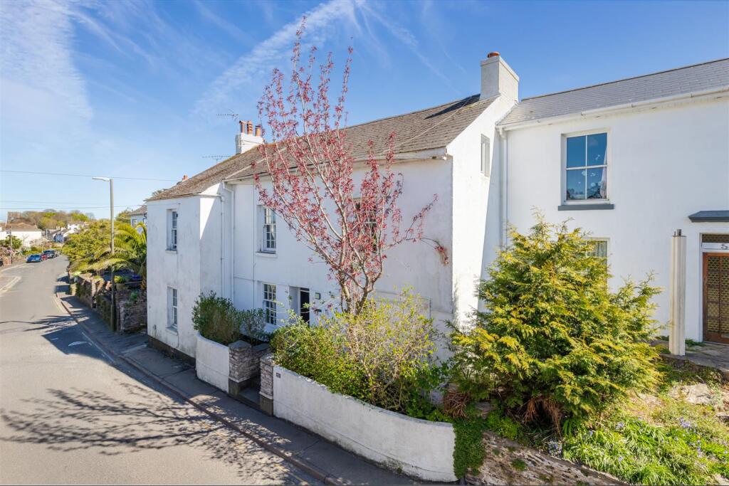 Front Right Quarter.JPG