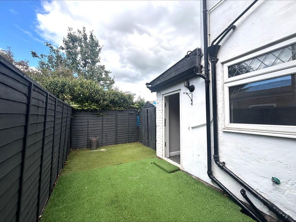 processed-4F3C2B2...