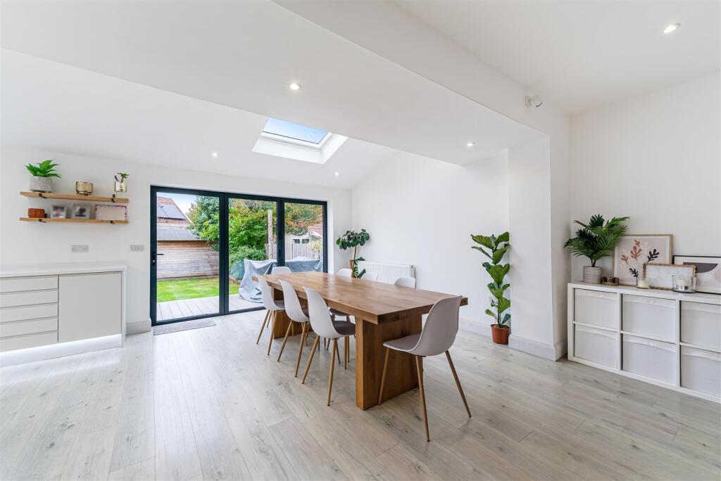 Kitchen/Dining/Family