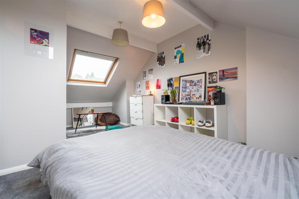 23 Rosa Attic ii.jpg