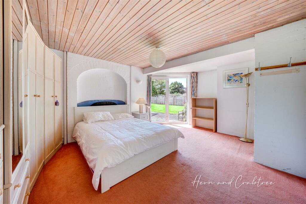 Wellfield Court, Marshfield, HernCrabtree (36).jpg