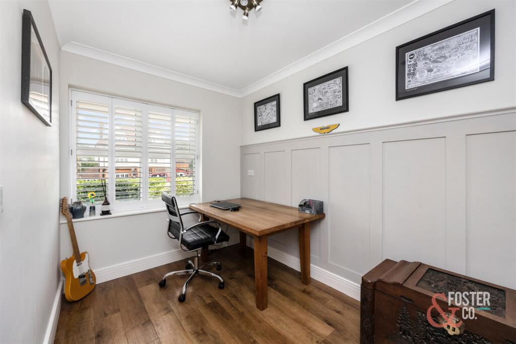 Goring Road, 46a-016.JPG