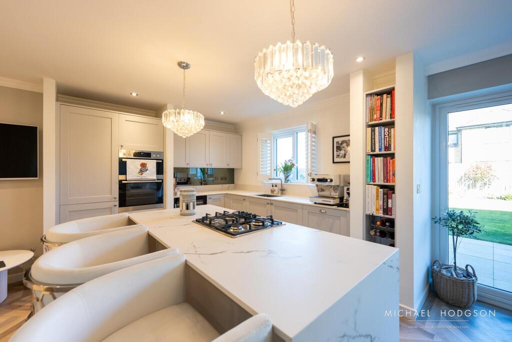 60 Leighfield-21.jpg