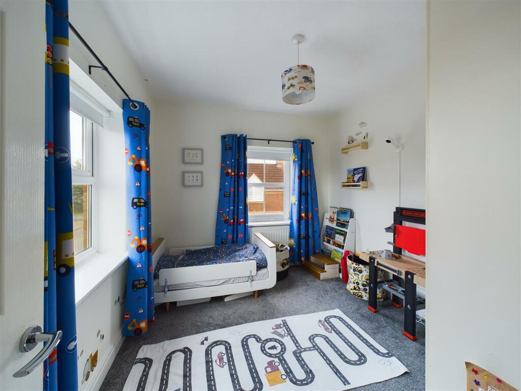 BEDROOM 3