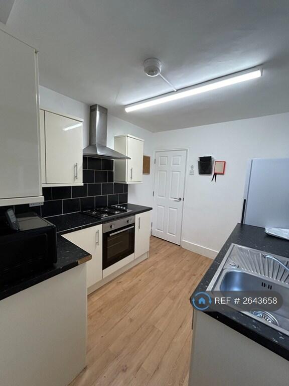 Communal Kitchen