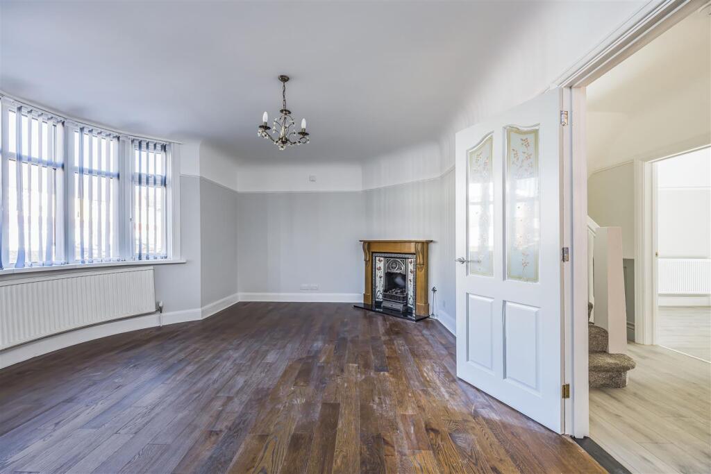 66 Hawthorn Crescent, Cosham-PorticoMarketing-Nexa