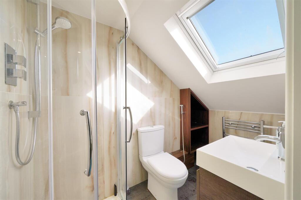 63 Ashness Gardens - 216a5e2Eh2dLXHD0aIIz.jpg