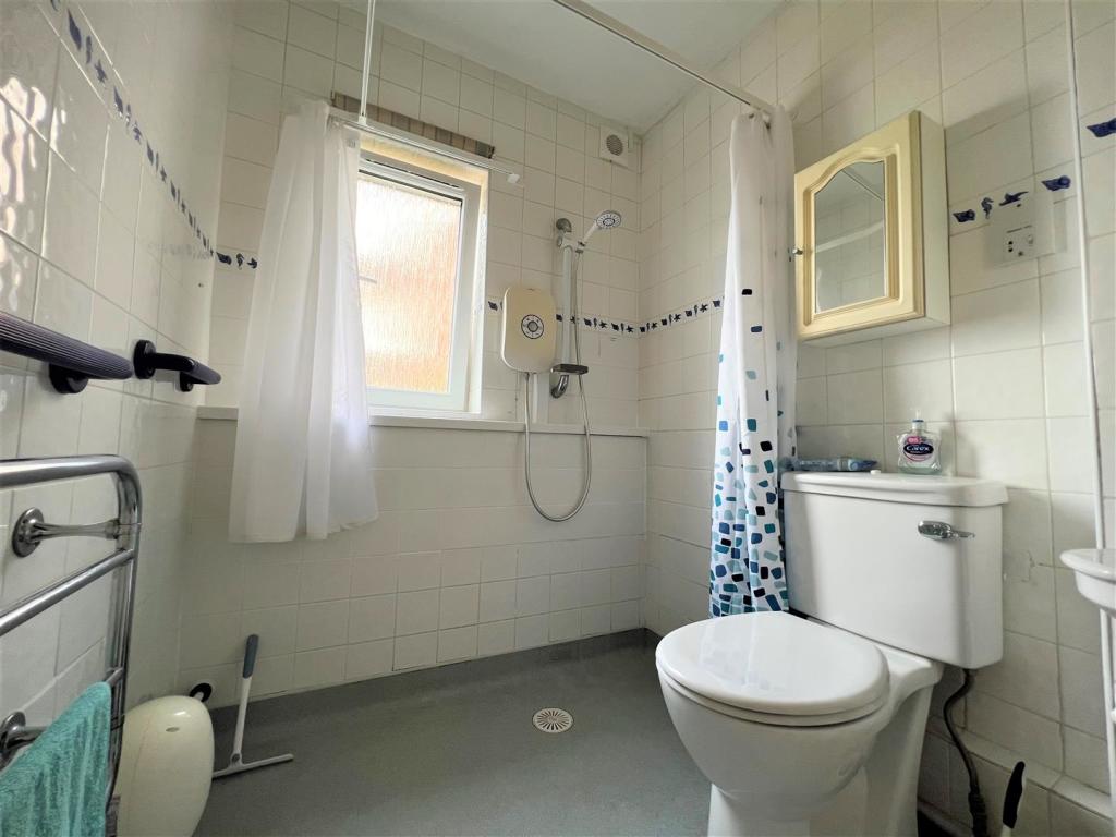 Shower Room.jpg