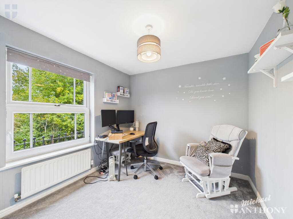 CAM03218G0-PR0798-STILL001