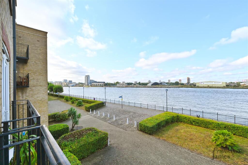 Ferguson-Close (9).JPG