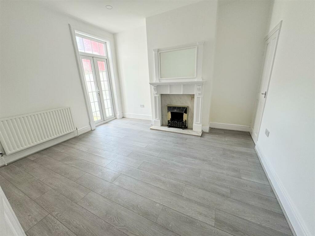 Rear Lounge