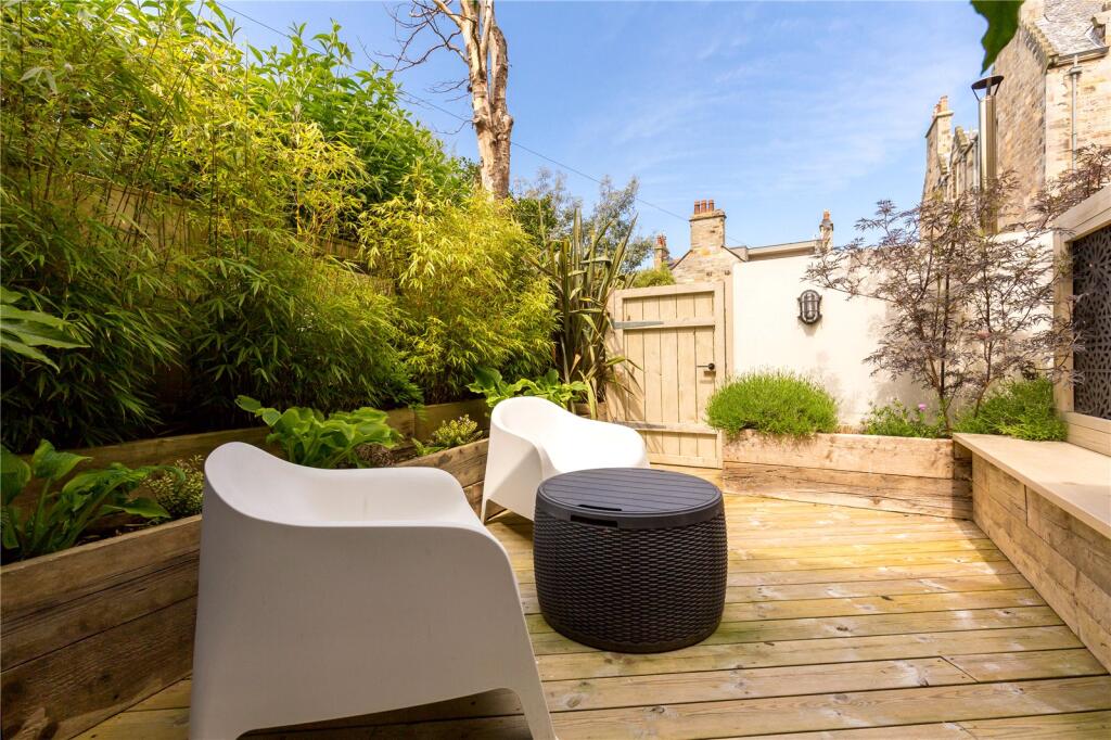 Private Guest Patio