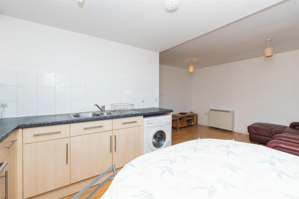 43-Midland-Mews-BS2-0PL-6.jpg