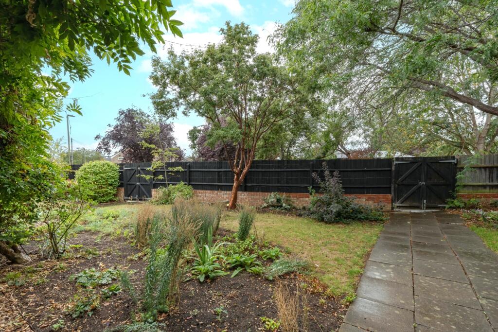 Communal Gardens 