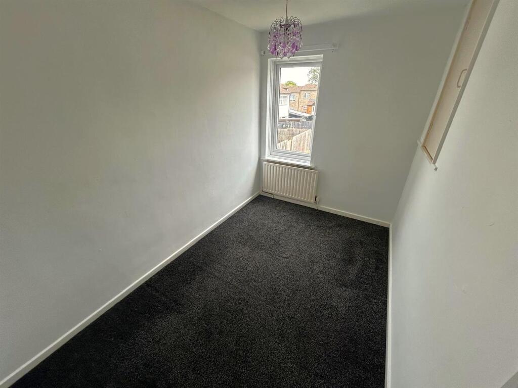 Grantham Bedroom 2 .jpg