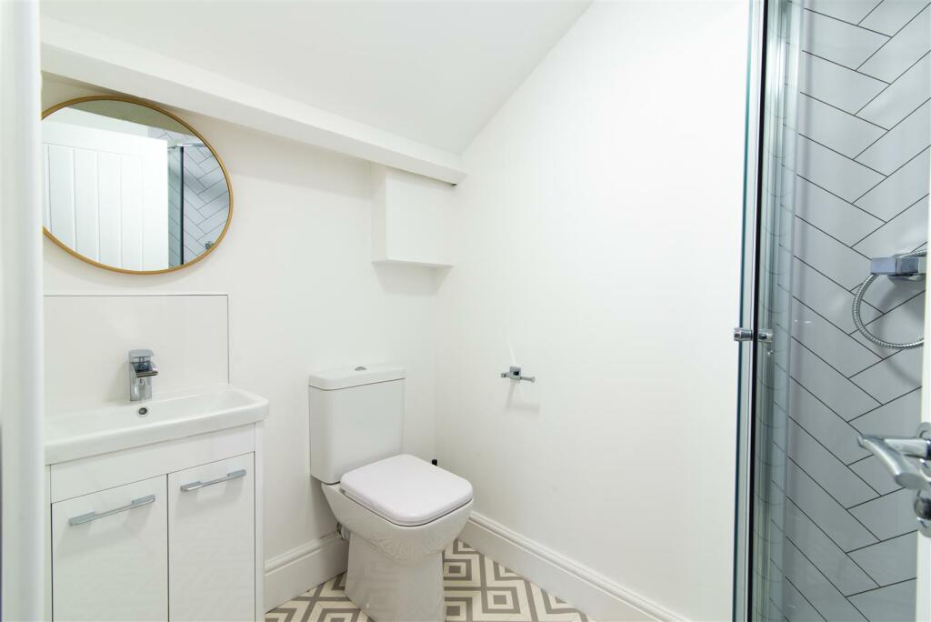 Room 6-4.jpg