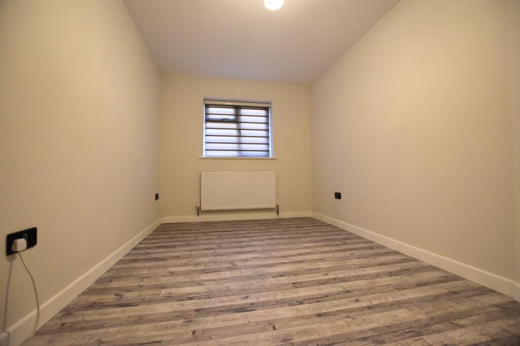 14 Huntingbrooke second bedroom