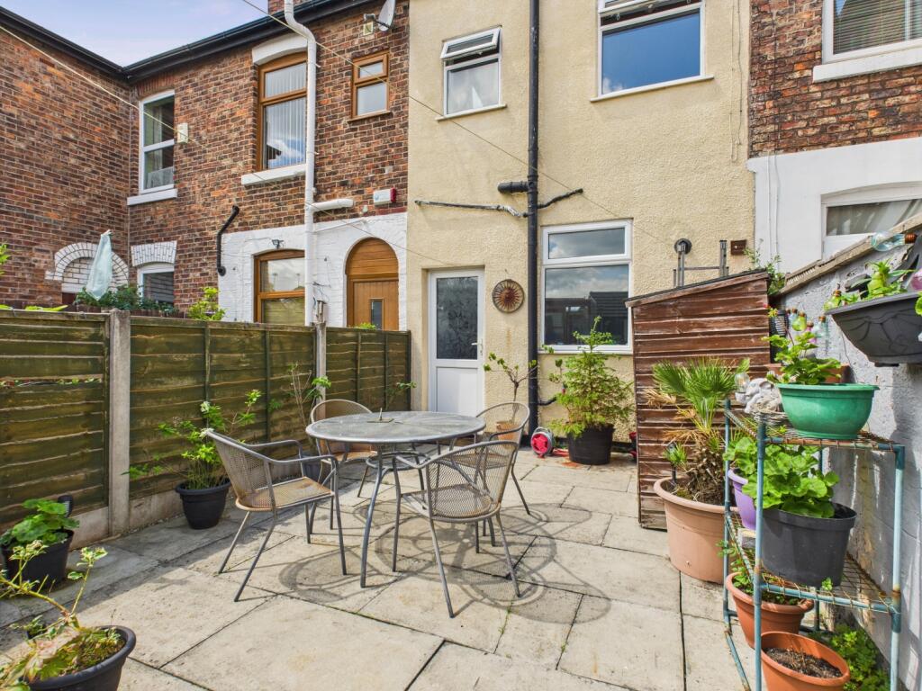 CAM03729G0-PR0089-STILL015