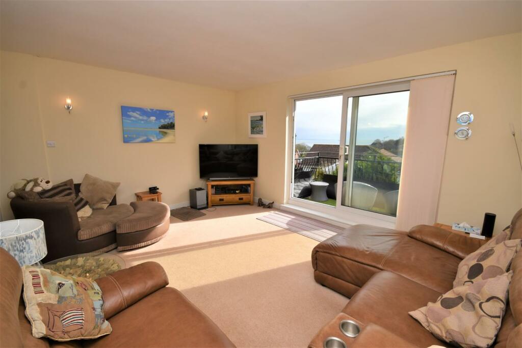 Sitting Room..JPG
