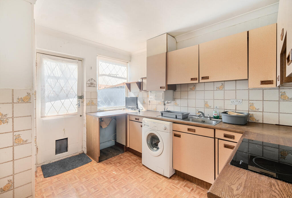 13-6822136c5bd7d-...