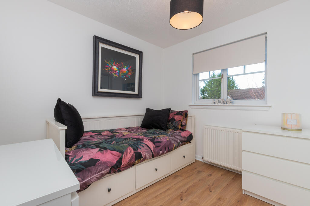1 deanston park, barrhead L-26