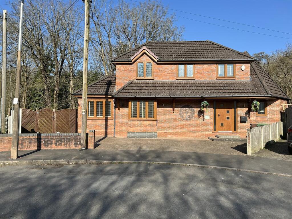 Lutley Avenue Halesowen 1.jpg