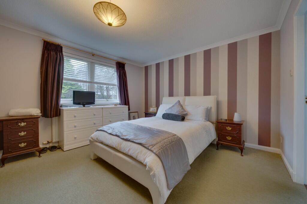 Ladybank, Cumbernauld G68