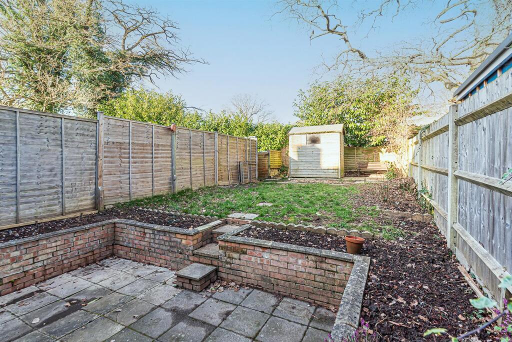 35 Shakespeare Gardens (24).jpg